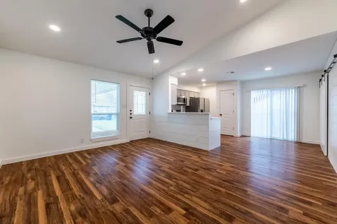1205 Dobie Drive Austin TX 78753