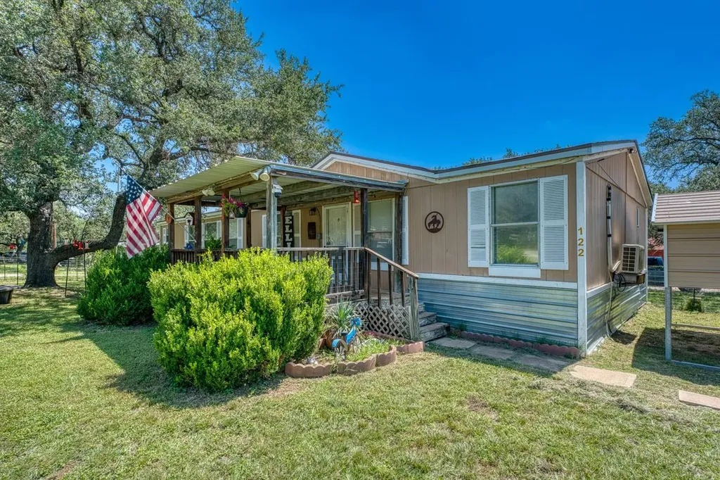 122 Heritage Drive Johnson City TX 78636