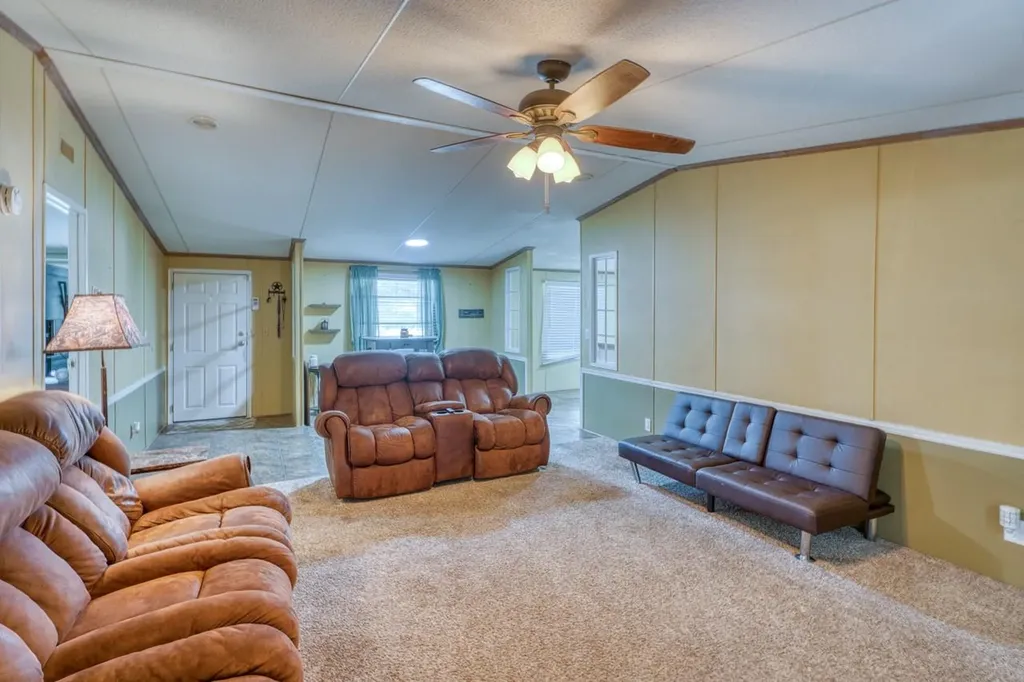 122 Heritage Drive Johnson City TX 78636