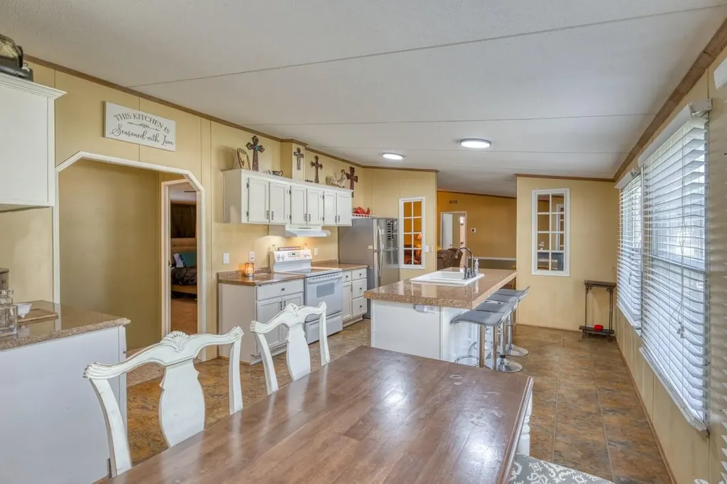 122 Heritage Drive Johnson City TX 78636