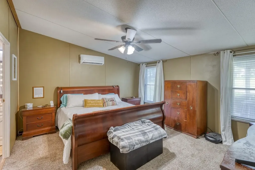 122 Heritage Drive Johnson City TX 78636