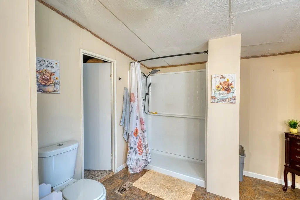 122 Heritage Drive Johnson City TX 78636