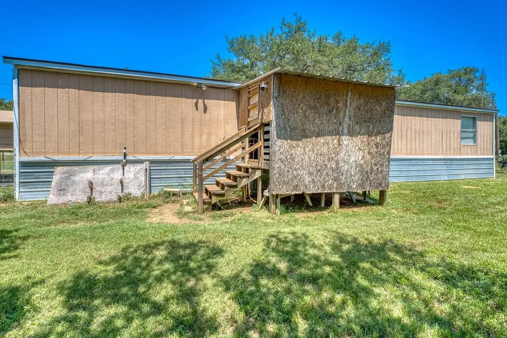 122 Heritage Drive Johnson City TX 78636