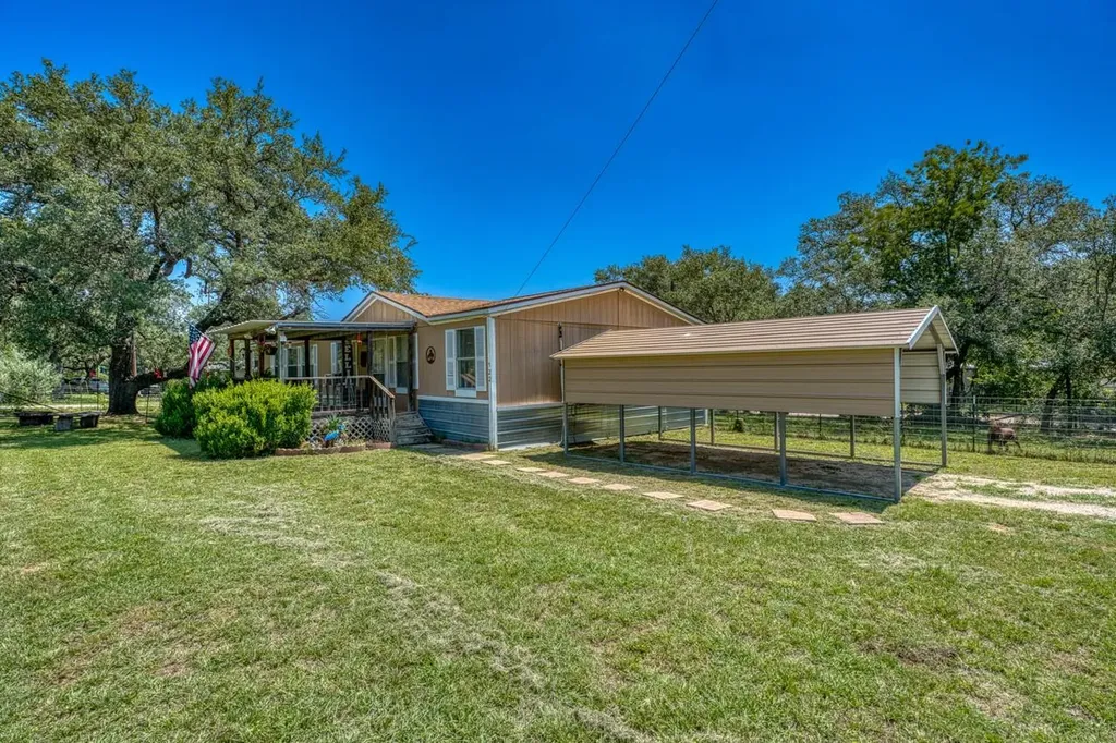 122 Heritage Drive Johnson City TX 78636