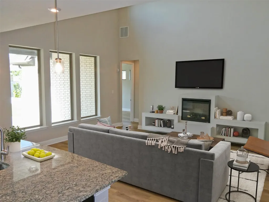1017 Highcrest Georgetown TX 78628