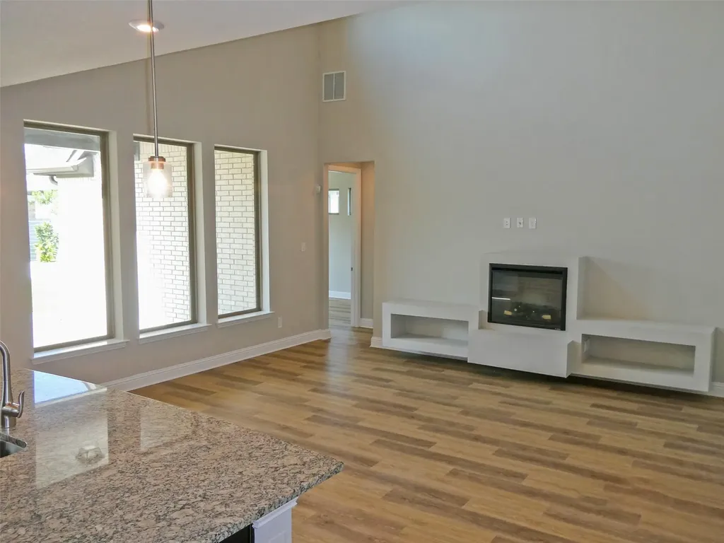 1017 Highcrest Georgetown TX 78628