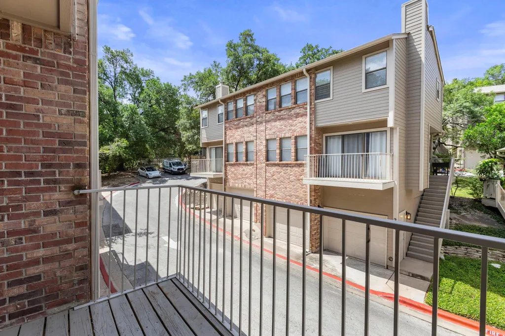 3845 Ranch Road 2222 Austin TX 78731