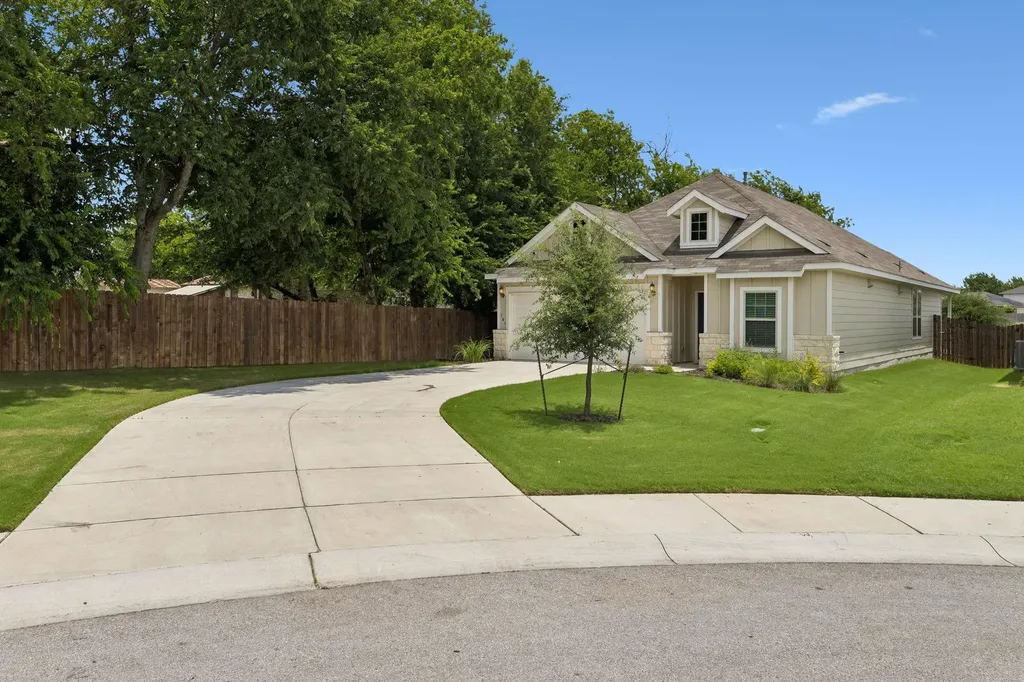 101 Georgia Lace Trail Georgetown TX 78626