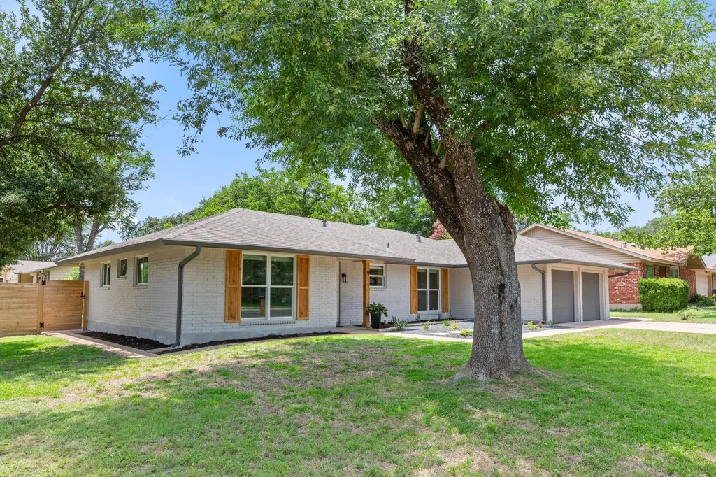 911 Cripple Creek Drive Austin TX 78758