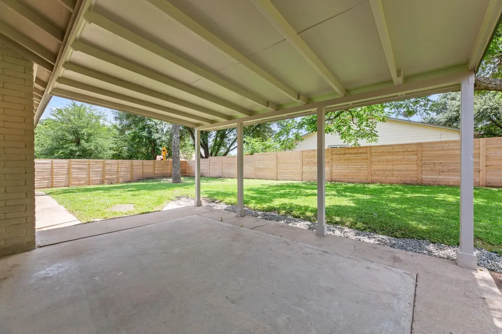 911 Cripple Creek Drive Austin TX 78758