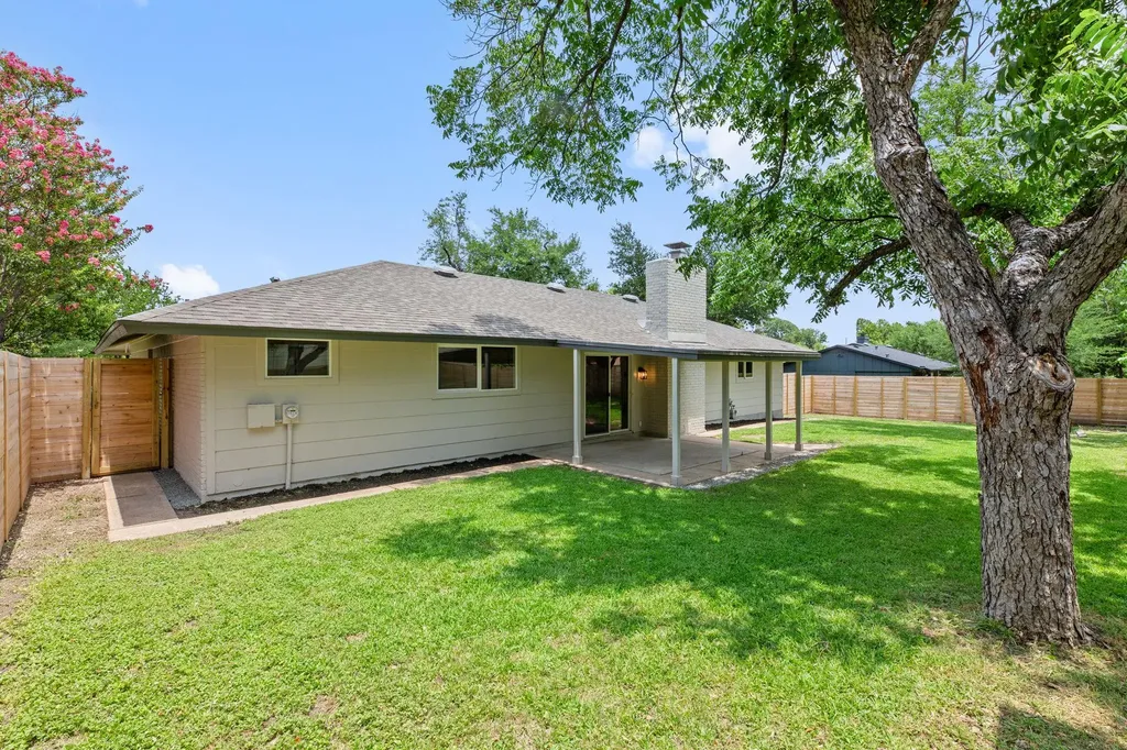 911 Cripple Creek Drive Austin TX 78758