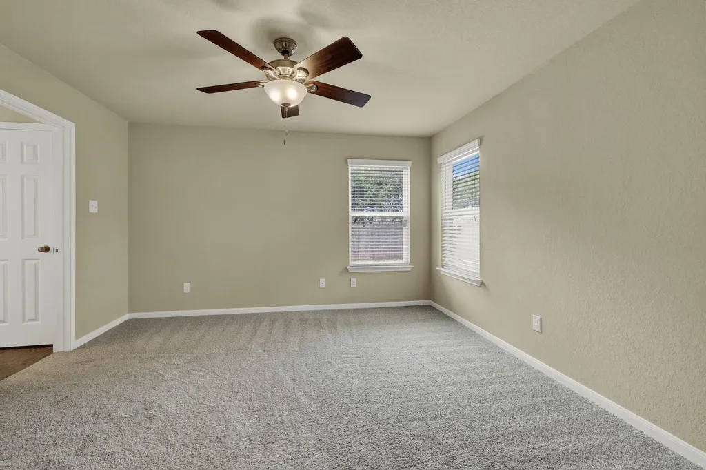401 Summerside Avenue Lockhart TX 78644