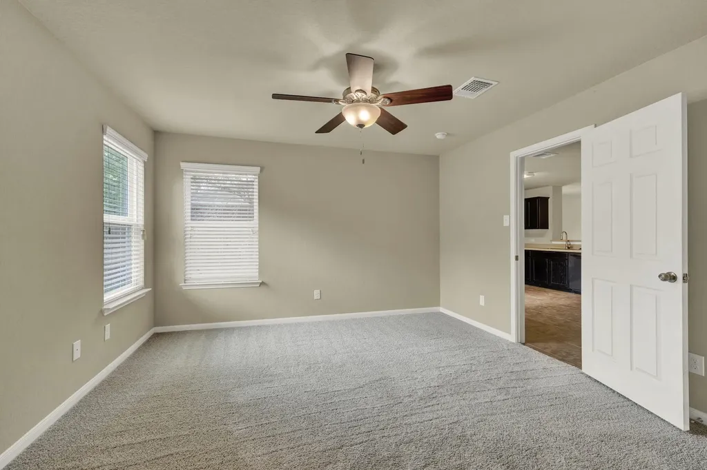401 Summerside Avenue Lockhart TX 78644