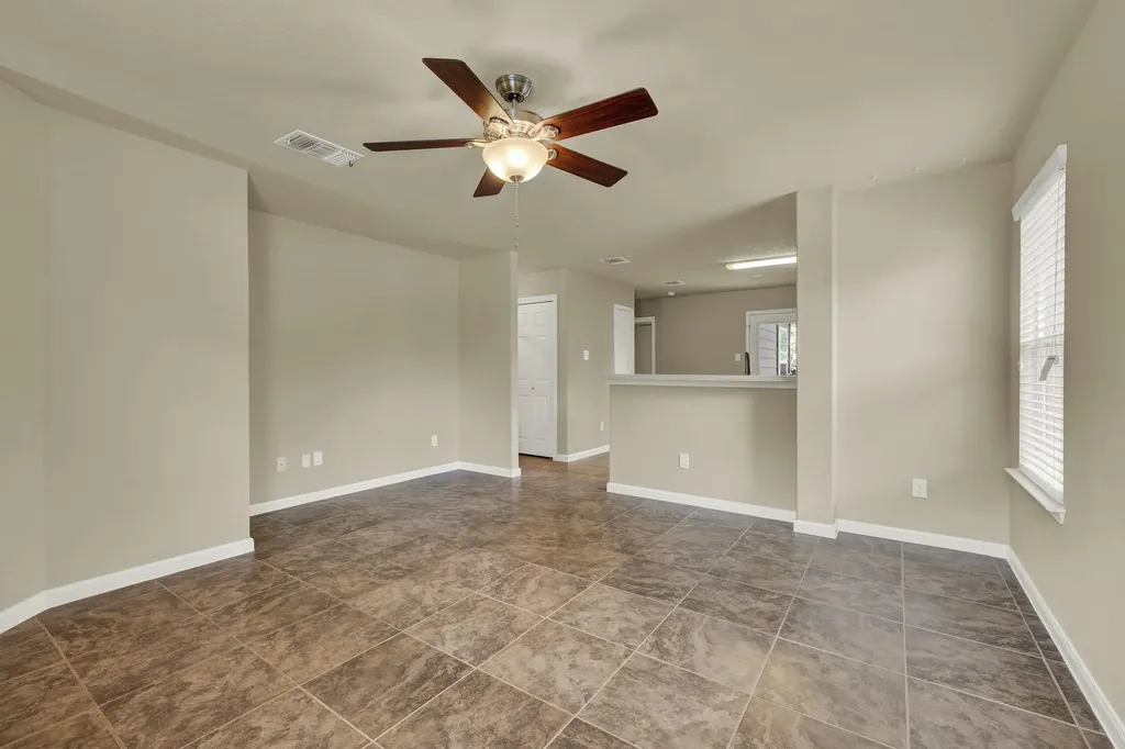 401 Summerside Avenue Lockhart TX 78644