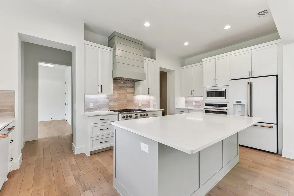 116 Tranquility Trails Drive Spicewood TX 78669