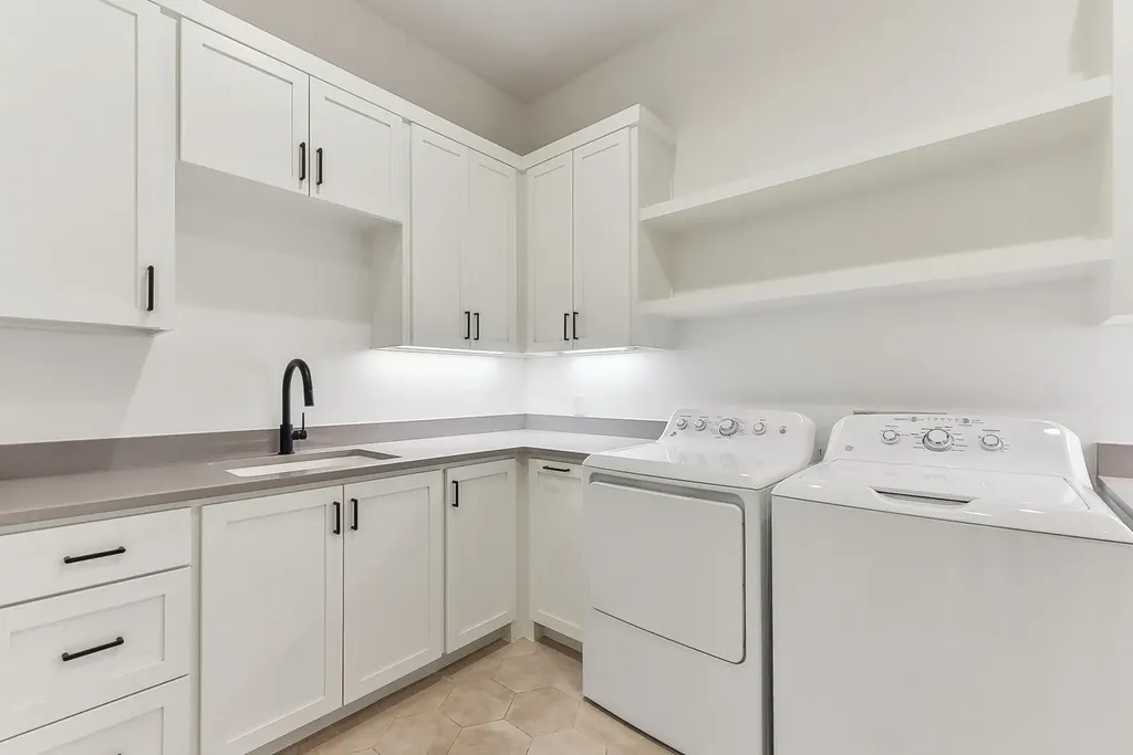 116 Tranquility Trails Drive Spicewood TX 78669