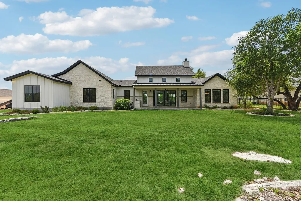 116 Tranquility Trails Drive Spicewood TX 78669