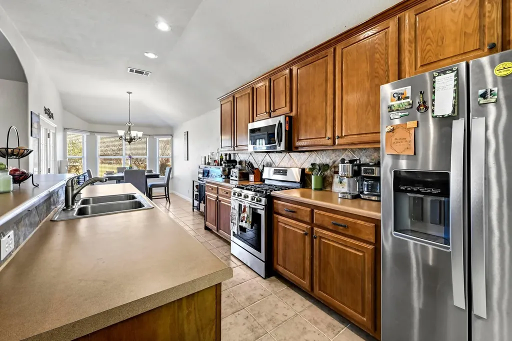 20404 Farm Pond Lane Pflugerville TX 78660