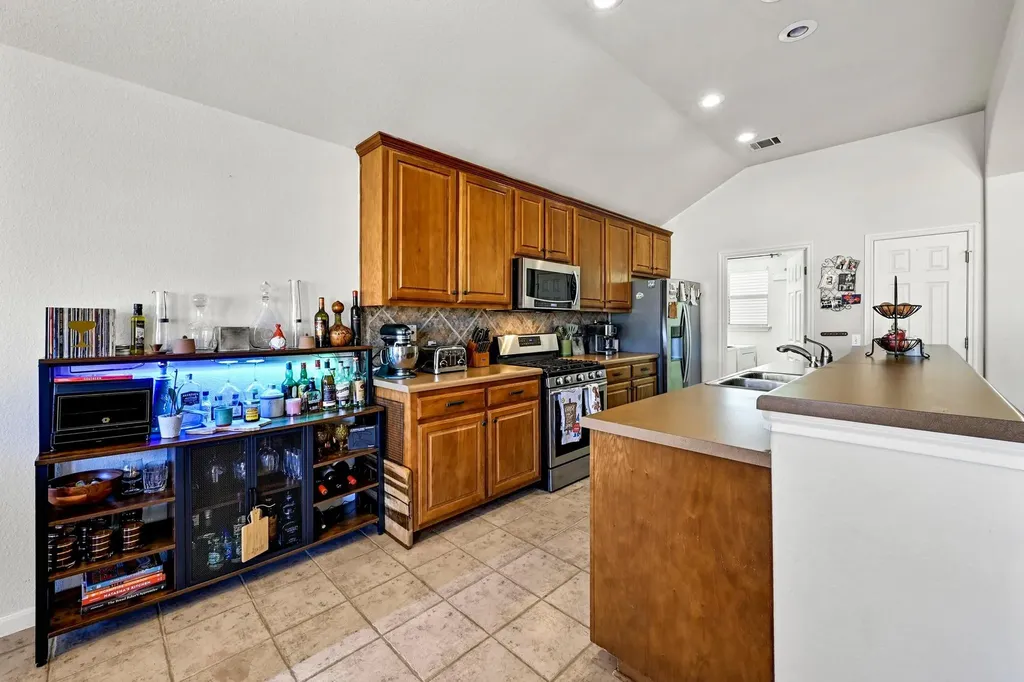 20404 Farm Pond Lane Pflugerville TX 78660