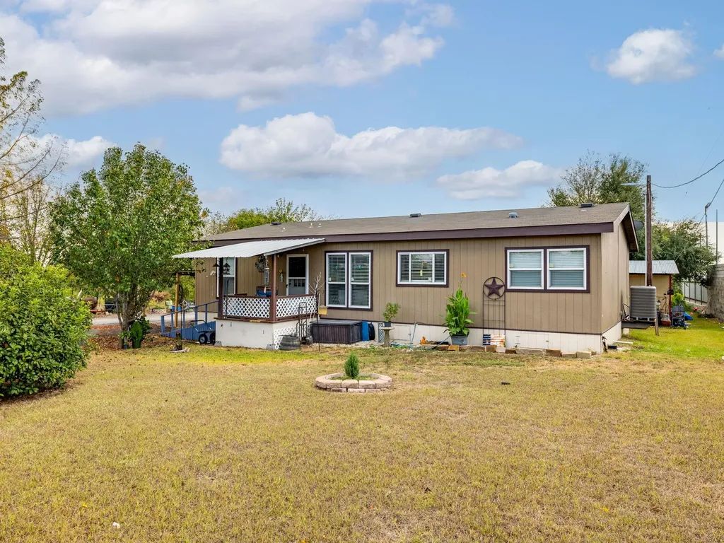 10811 San Jose Avenue Del Valle TX 78617