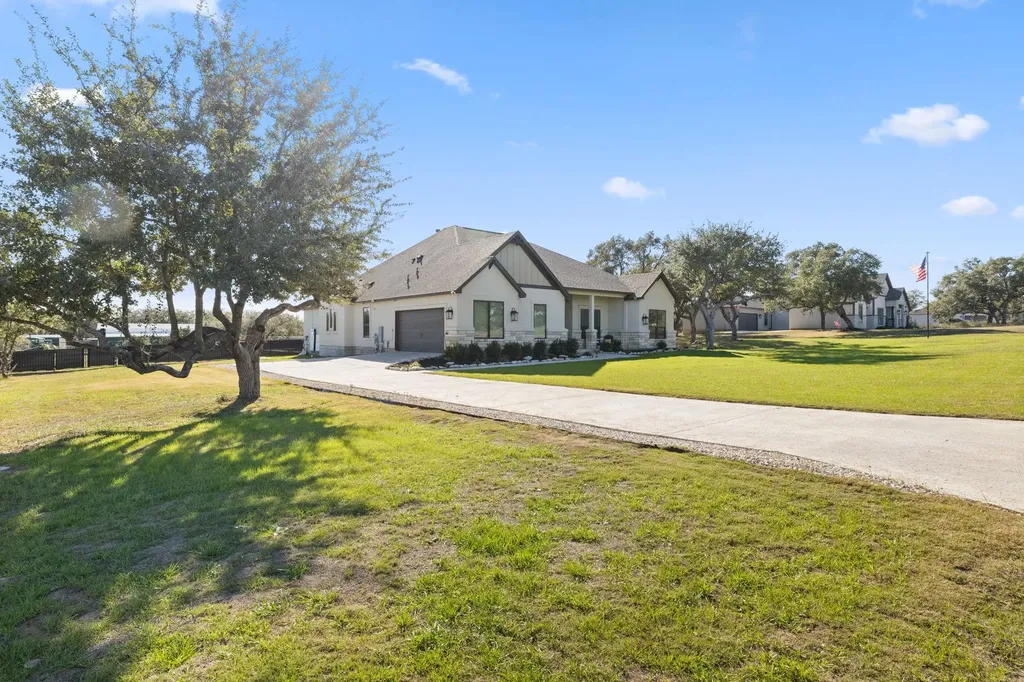 225 Spicewood Trails Drive Spicewood TX 78669