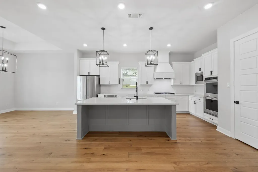 225 Spicewood Trails Drive Spicewood TX 78669