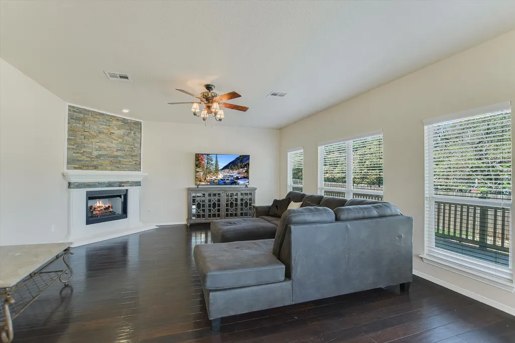 1101 Sedona Leander TX 78641