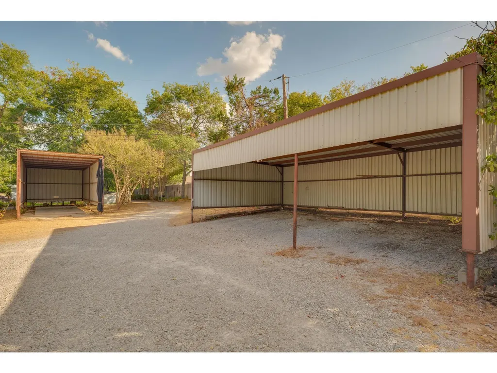 1946 Granite Cove Road Kingsland TX 78639