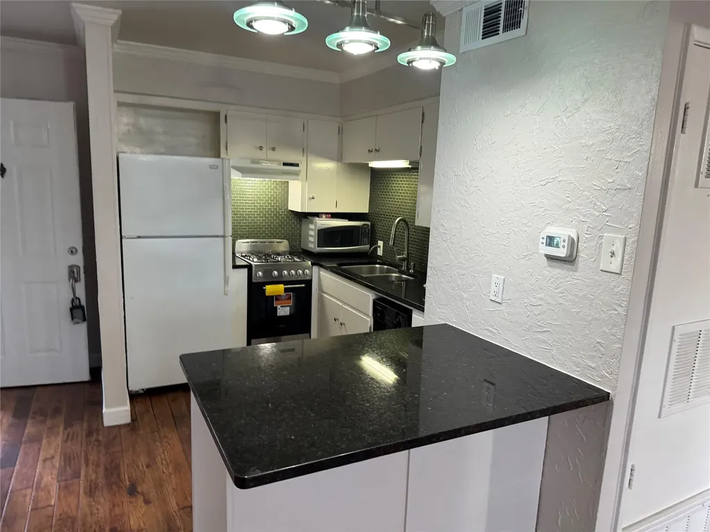 803 W 28th Street Austin TX 78705