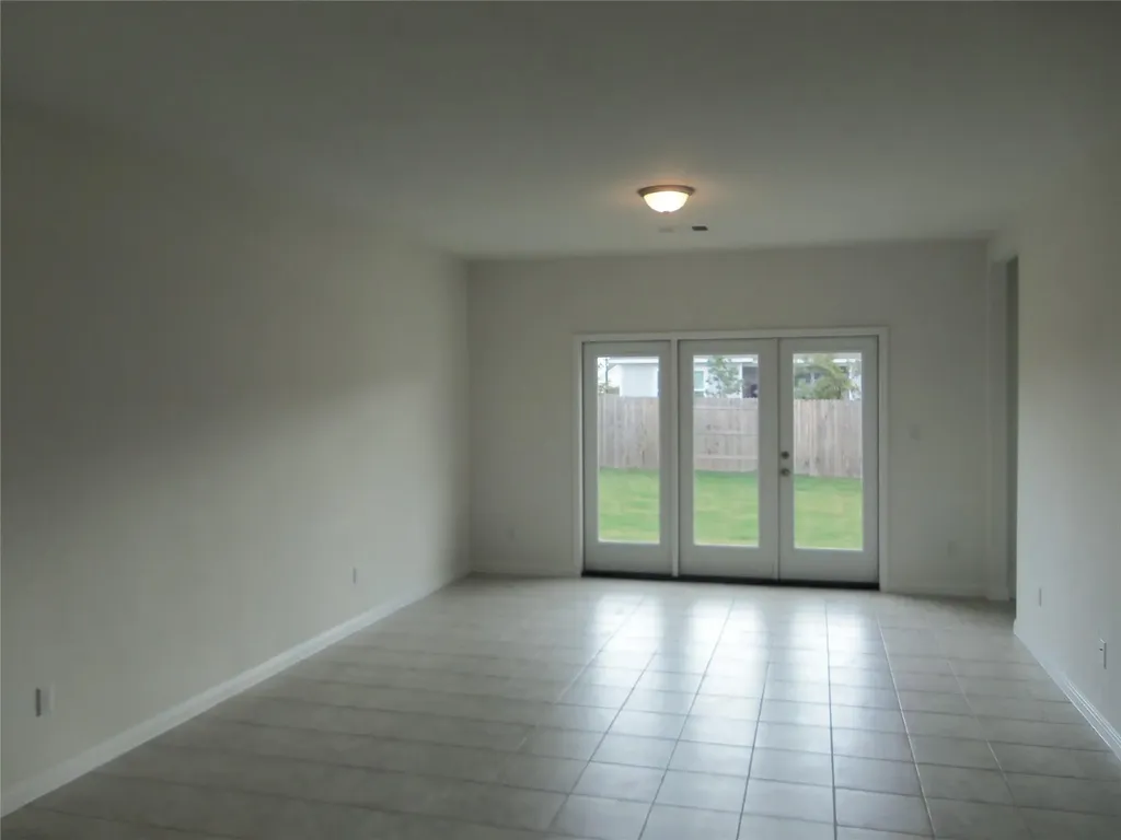 303 Cold Springs Loop Bastrop TX 78602
