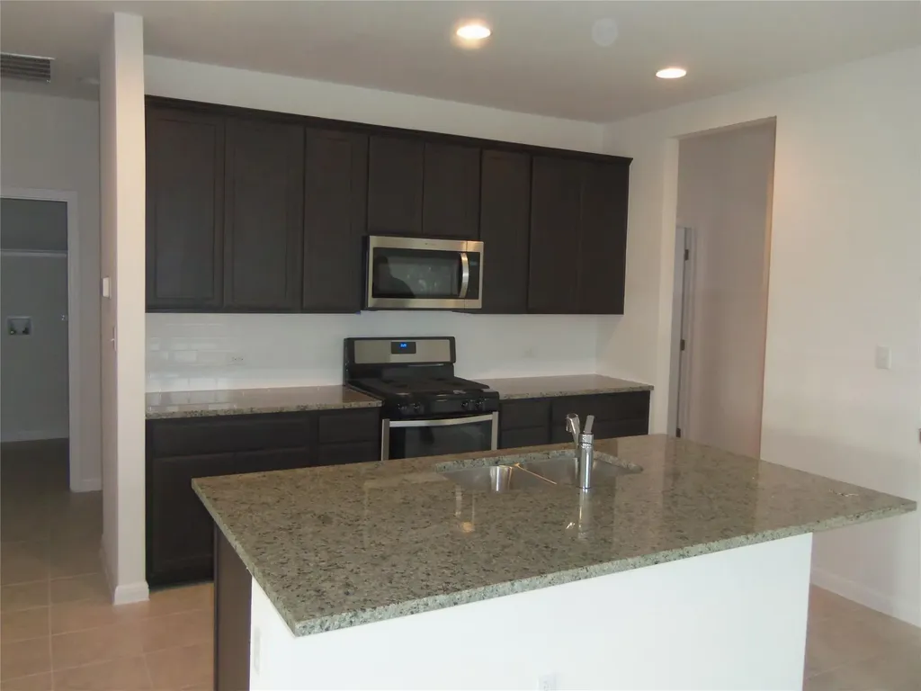 303 Cold Springs Loop Bastrop TX 78602