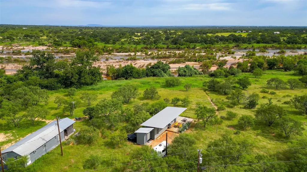 125 Elmer Road Llano TX 78643