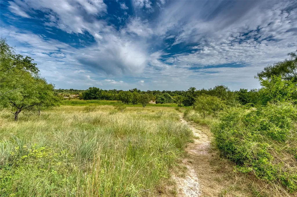 125 Elmer Road Llano TX 78643