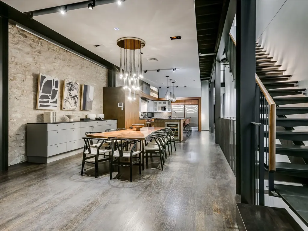 811 Congress Avenue Austin TX 78701