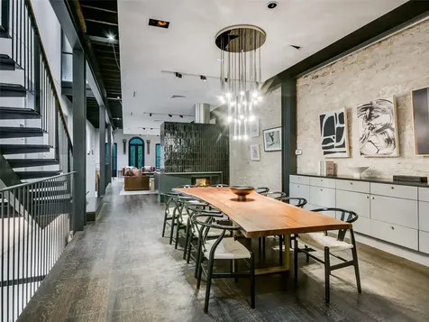 811 Congress Avenue Austin TX 78701