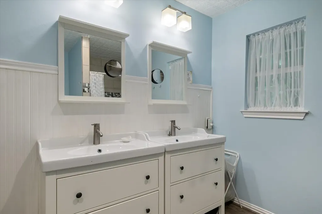 201 N Oak Hollow Road Georgetown TX 78628