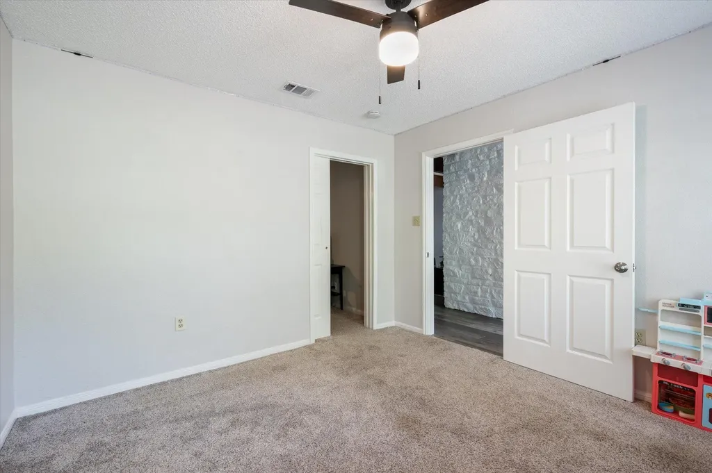 201 N Oak Hollow Road Georgetown TX 78628
