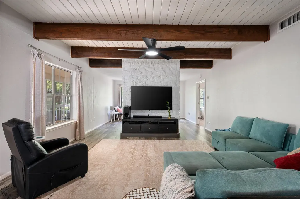 201 N Oak Hollow Road Georgetown TX 78628