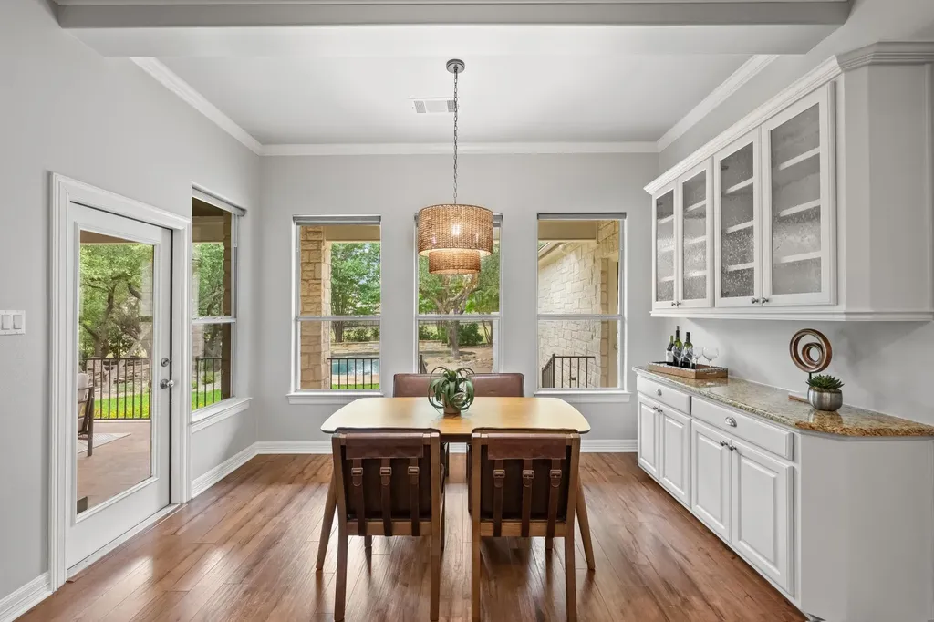 806 Overlook Bend Leander TX 78641