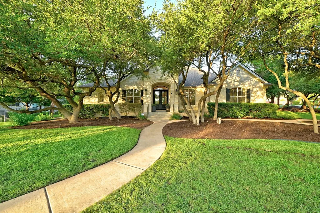 806 Overlook Bend Leander TX 78641