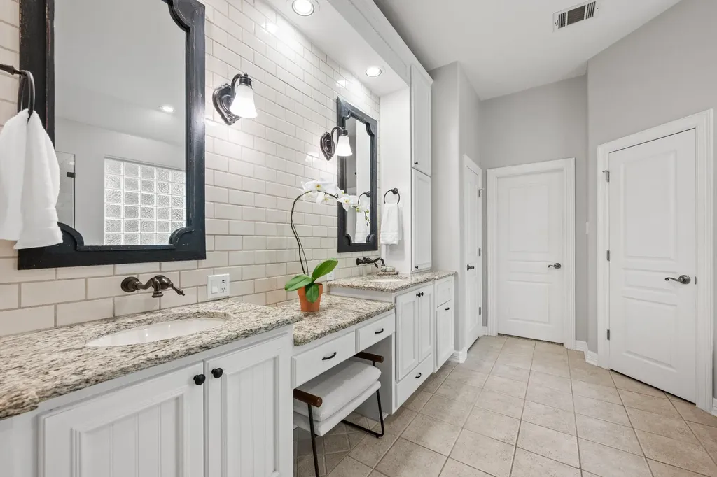 806 Overlook Bend Leander TX 78641