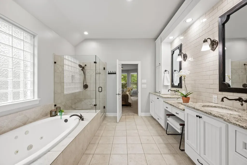 806 Overlook Bend Leander TX 78641