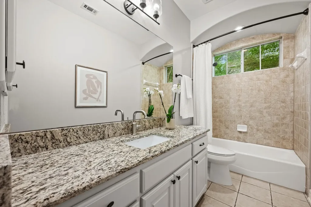 806 Overlook Bend Leander TX 78641