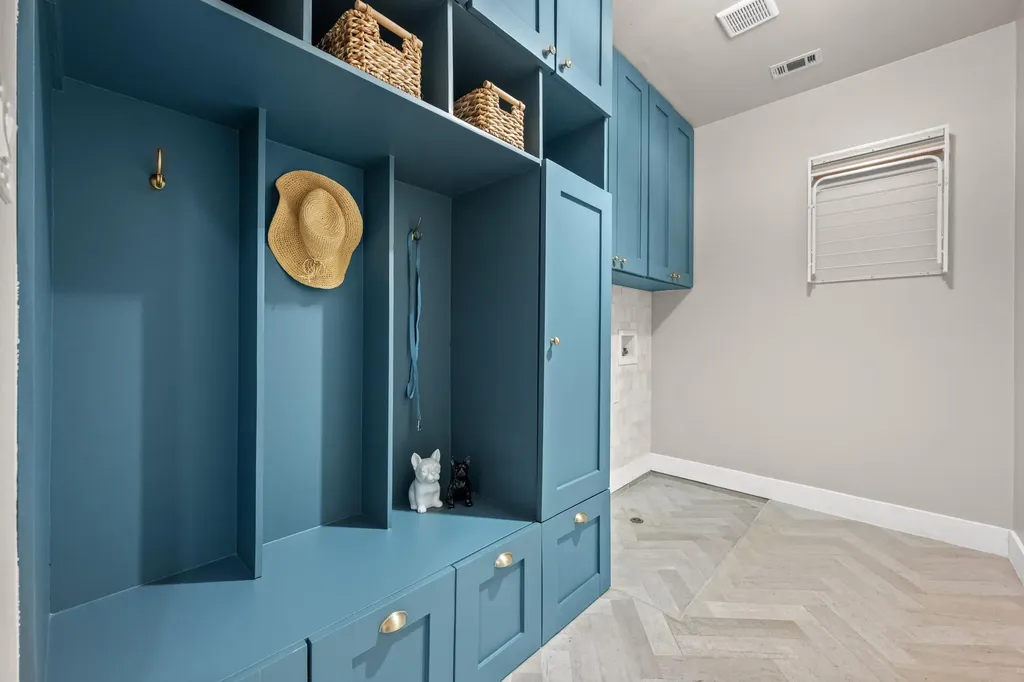 806 Overlook Bend Leander TX 78641