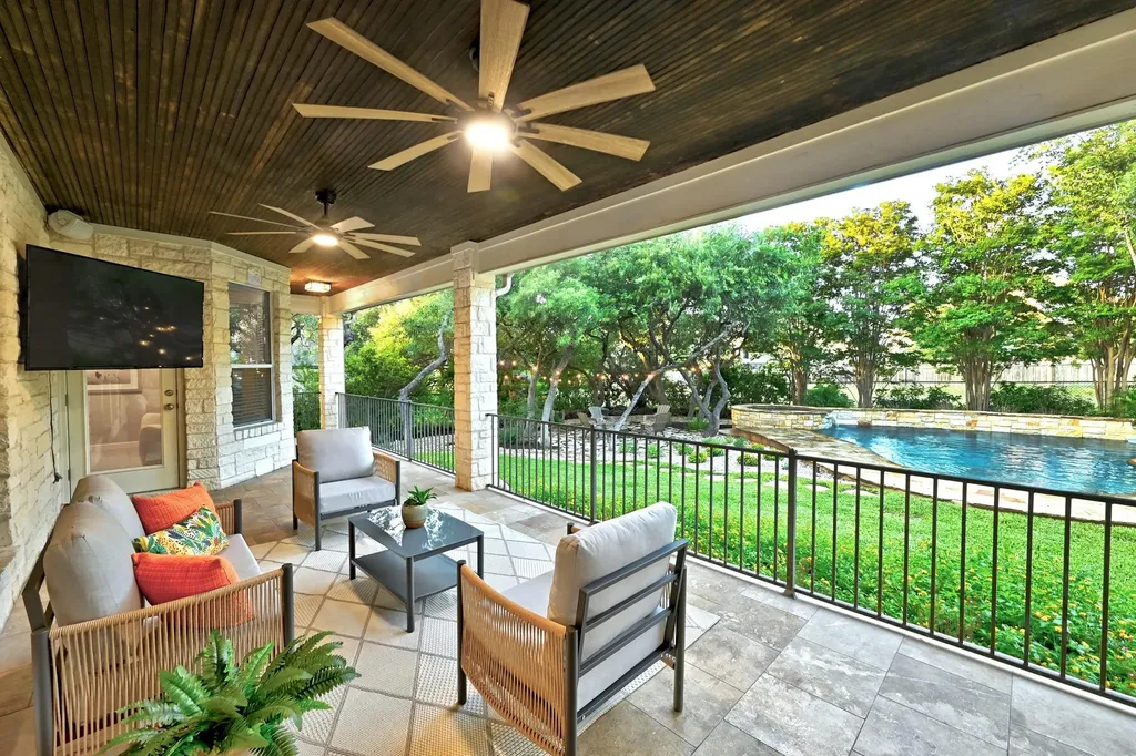 806 Overlook Bend Leander TX 78641