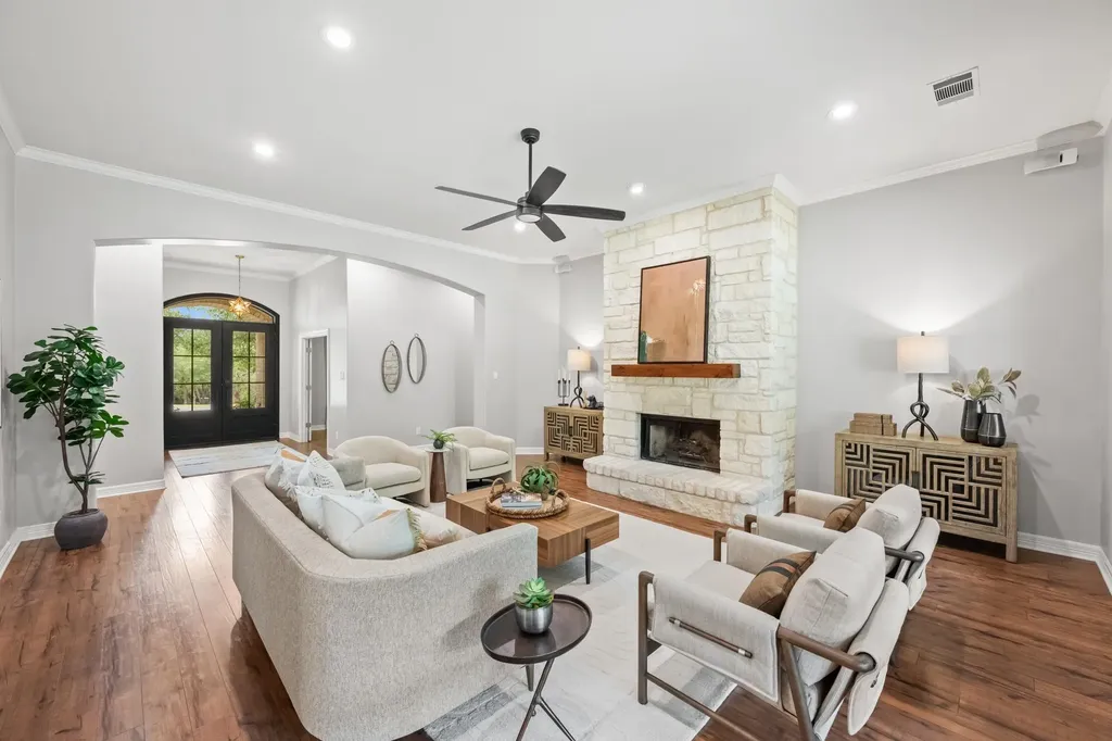 806 Overlook Bend Leander TX 78641