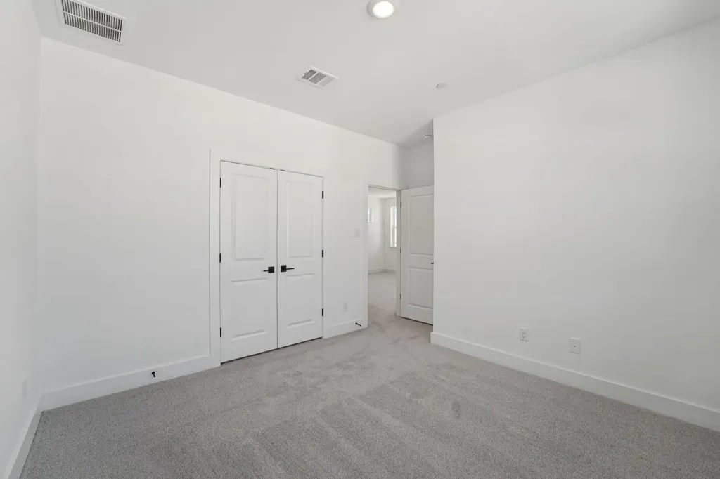 2593 Jack Nora Way Round Rock TX 78665