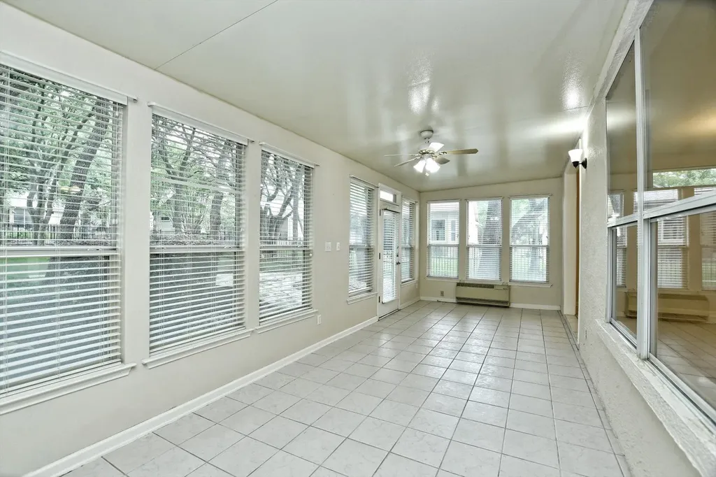 292 Whispering Wind Drive Georgetown TX 78633
