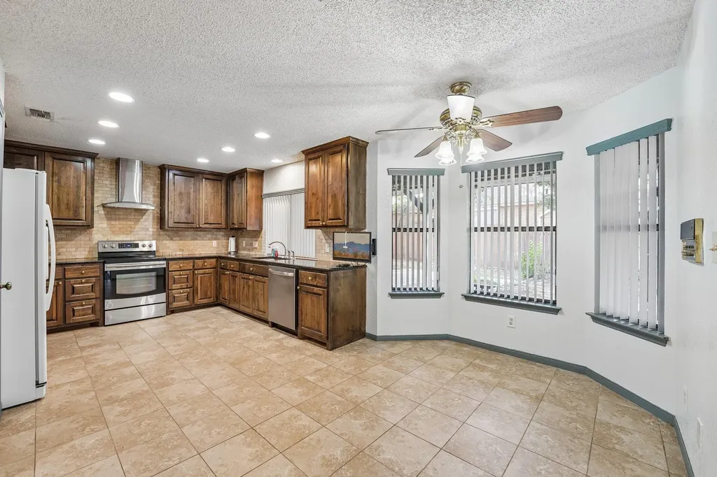 3700 Shady Valley Drive Austin TX 78739