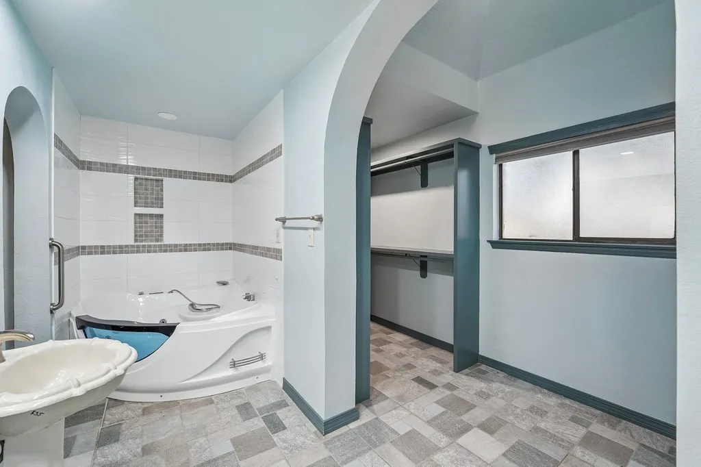 3700 Shady Valley Drive Austin TX 78739
